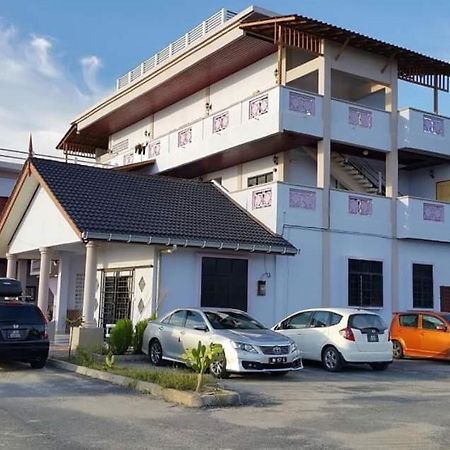 Kanza Beach Inn Marang Ngoại thất bức ảnh