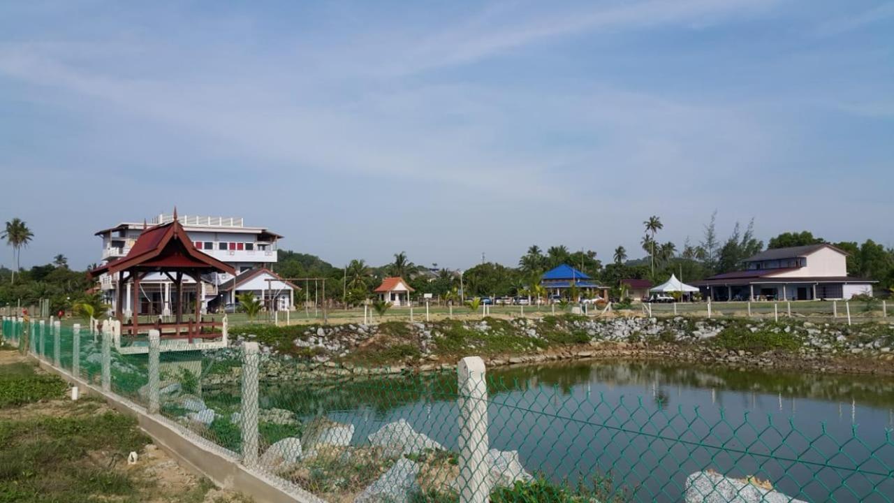 Kanza Beach Inn Marang Ngoại thất bức ảnh