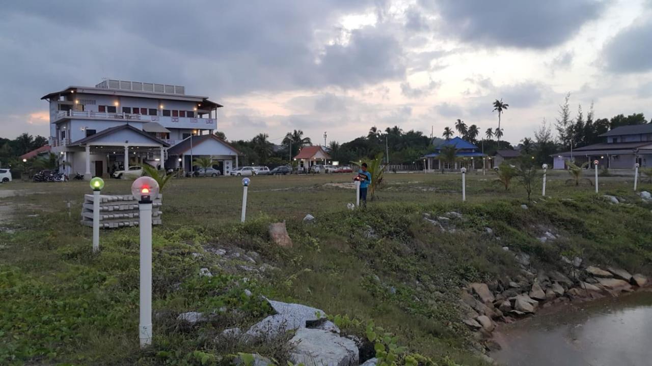 Kanza Beach Inn Marang Ngoại thất bức ảnh