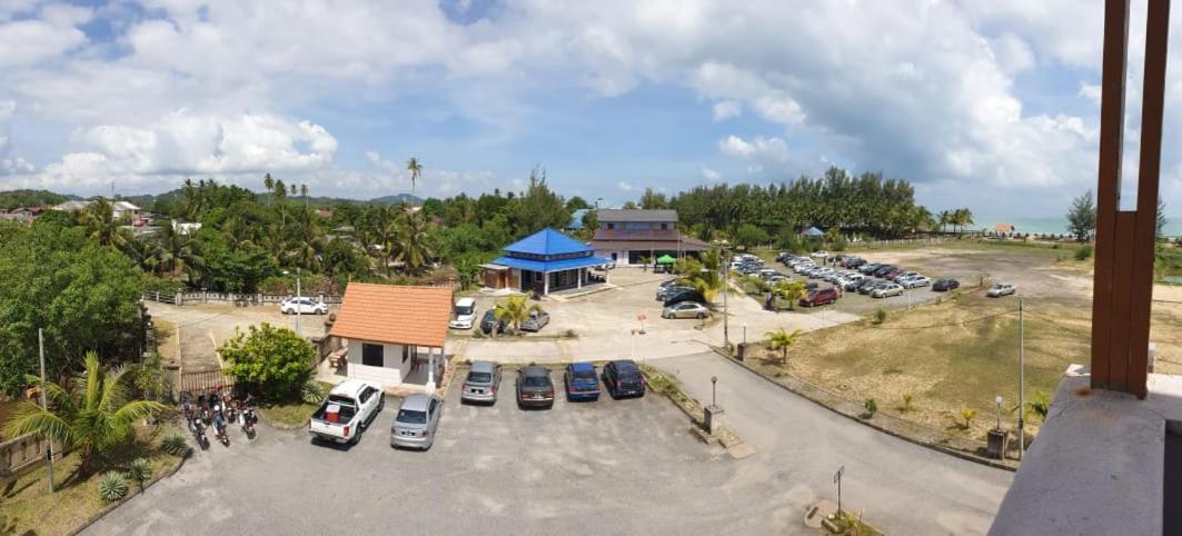 Kanza Beach Inn Marang Ngoại thất bức ảnh