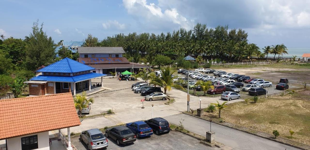 Kanza Beach Inn Marang Ngoại thất bức ảnh