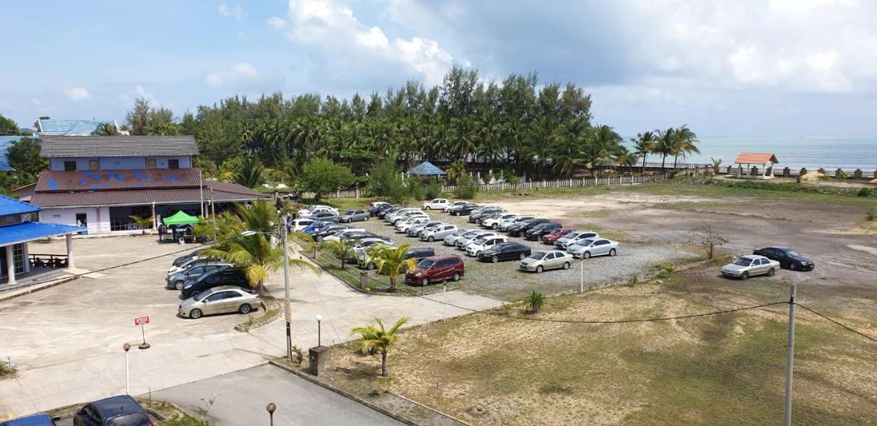 Kanza Beach Inn Marang Ngoại thất bức ảnh