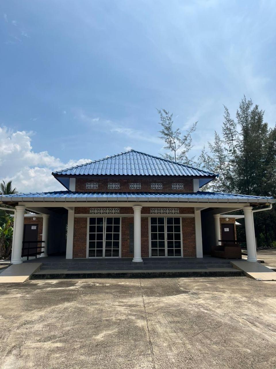 Kanza Beach Inn Marang Ngoại thất bức ảnh