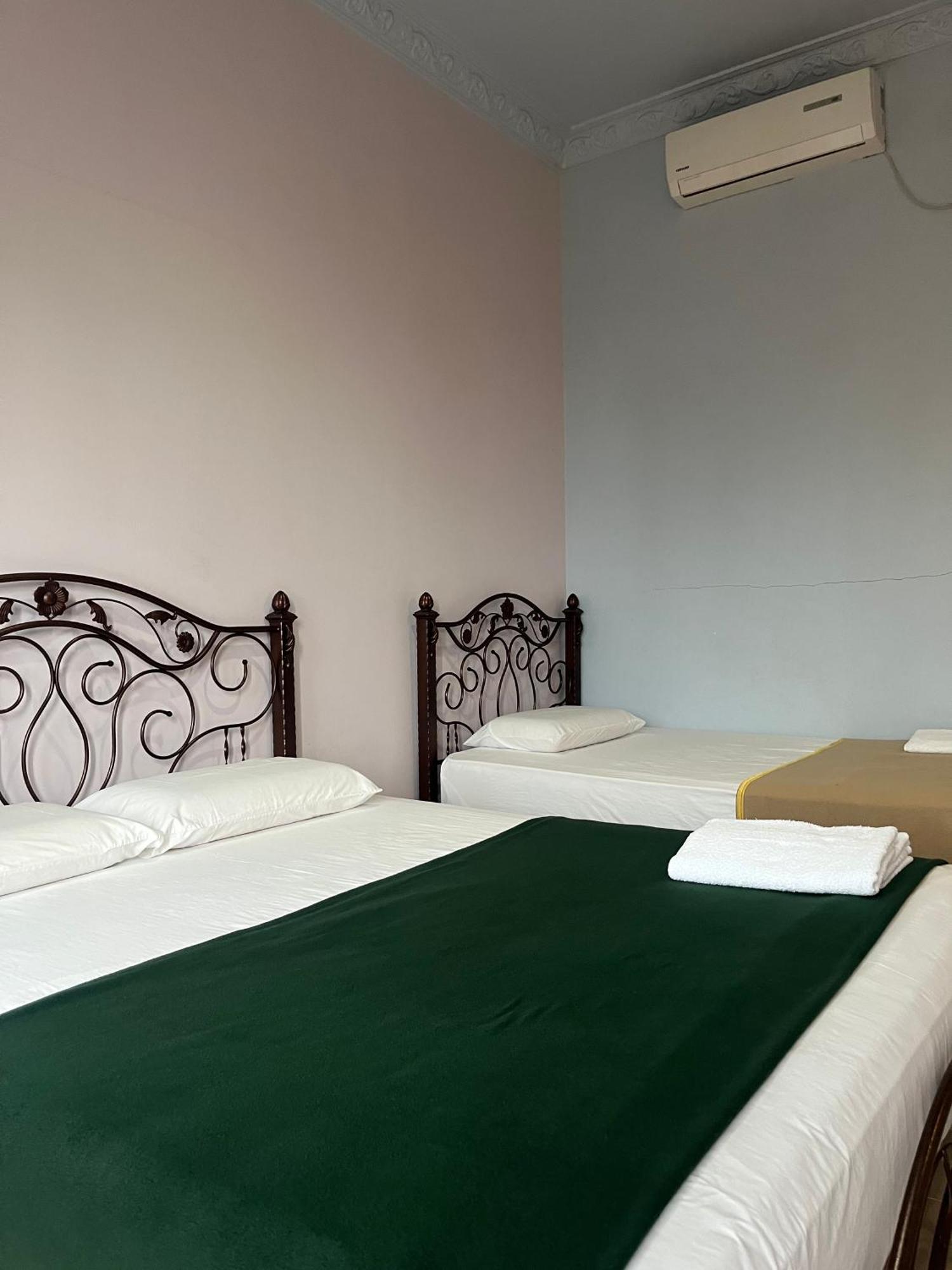 Kanza Beach Inn Marang Ngoại thất bức ảnh